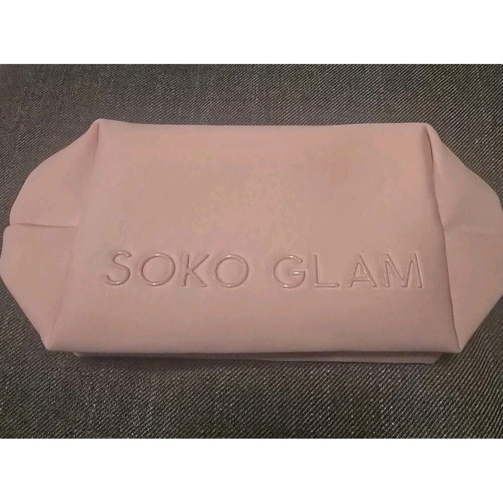 Soko Glam K-Beauty. Promo Cosmetic Bag/Pouch Pink New Without Tag